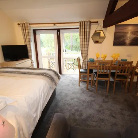 Wallace Lane Farm Bed & Breakfast 4*