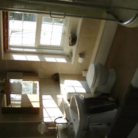 Wallace Lane Farm 4*