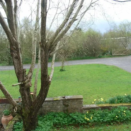 Wallace Lane Farm 4*